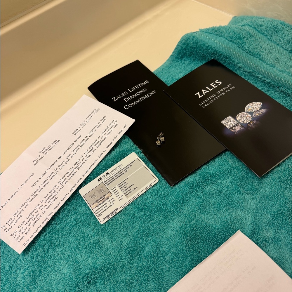 Certified 1CT DIAMOND (natural)💎 14k white gold princess cut studd earrings - Picture 3 of 6